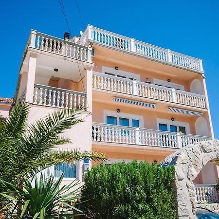 Apartment In Crikvenica 39210 Exterior foto