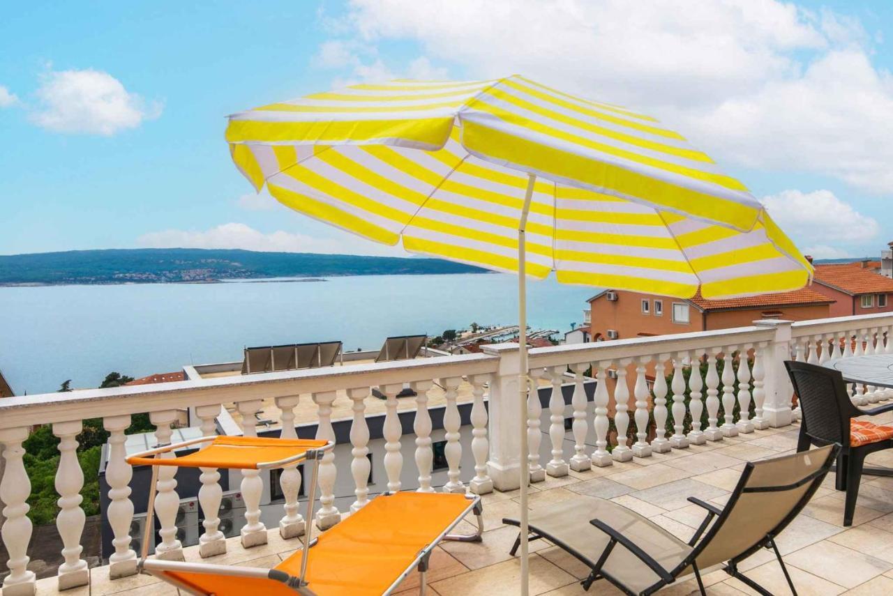 Apartment In Crikvenica 39210 Exterior foto